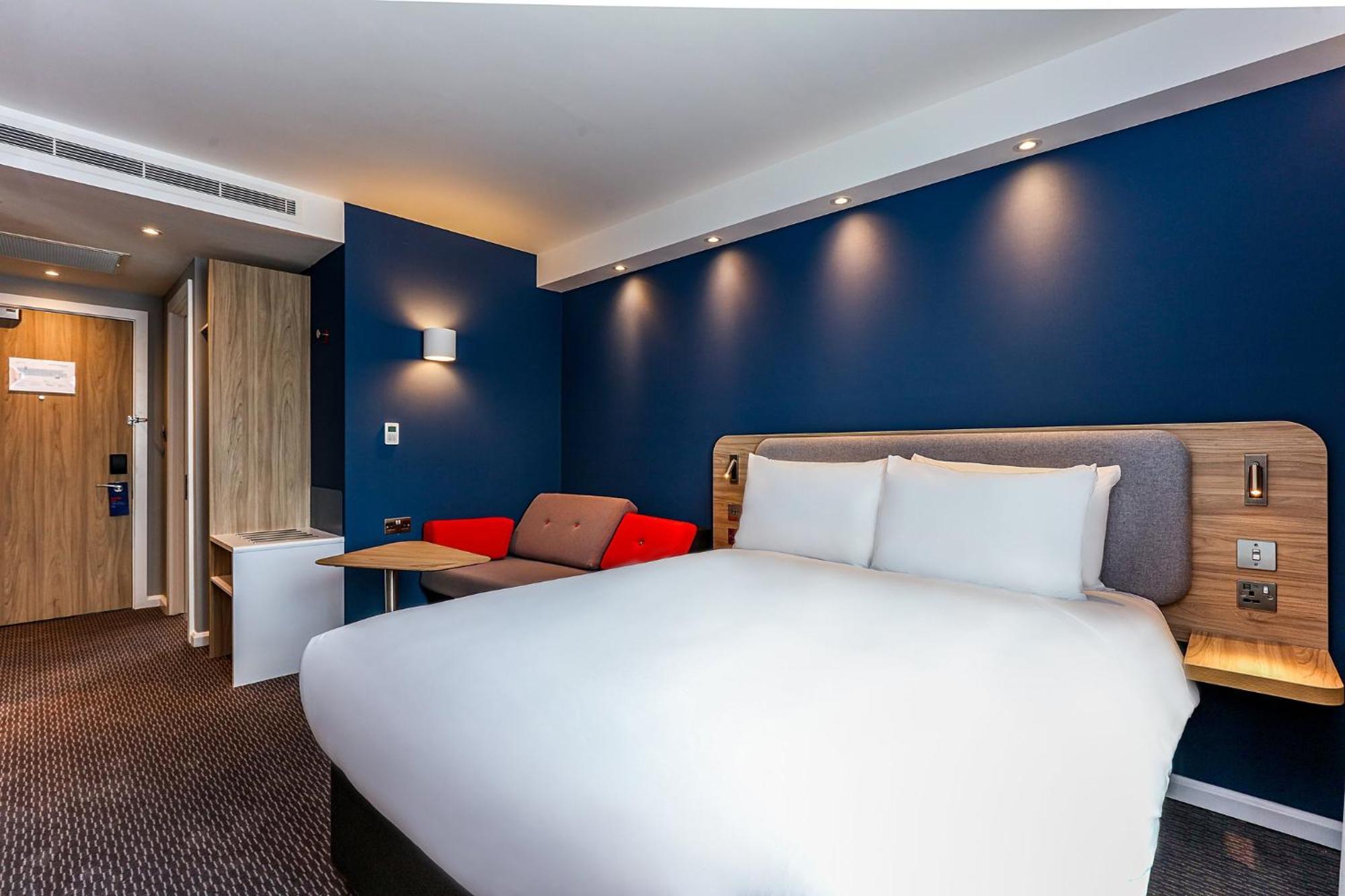 אגסטורף Holiday Inn Express - Hamburg South A7-As42, An Ihg Hotel מראה חיצוני תמונה